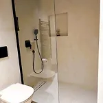 C A S A B E A S T Bed & Breakfast