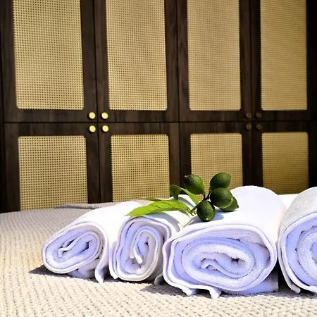 C A S A B E A S T سبليت