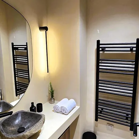 C A S A B E A S T فندق مبيت وإفطار 4*