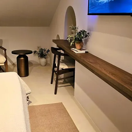 Bed & Breakfast C A S A B E A S T 4*