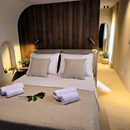 C A S A B E A S T 4* Split